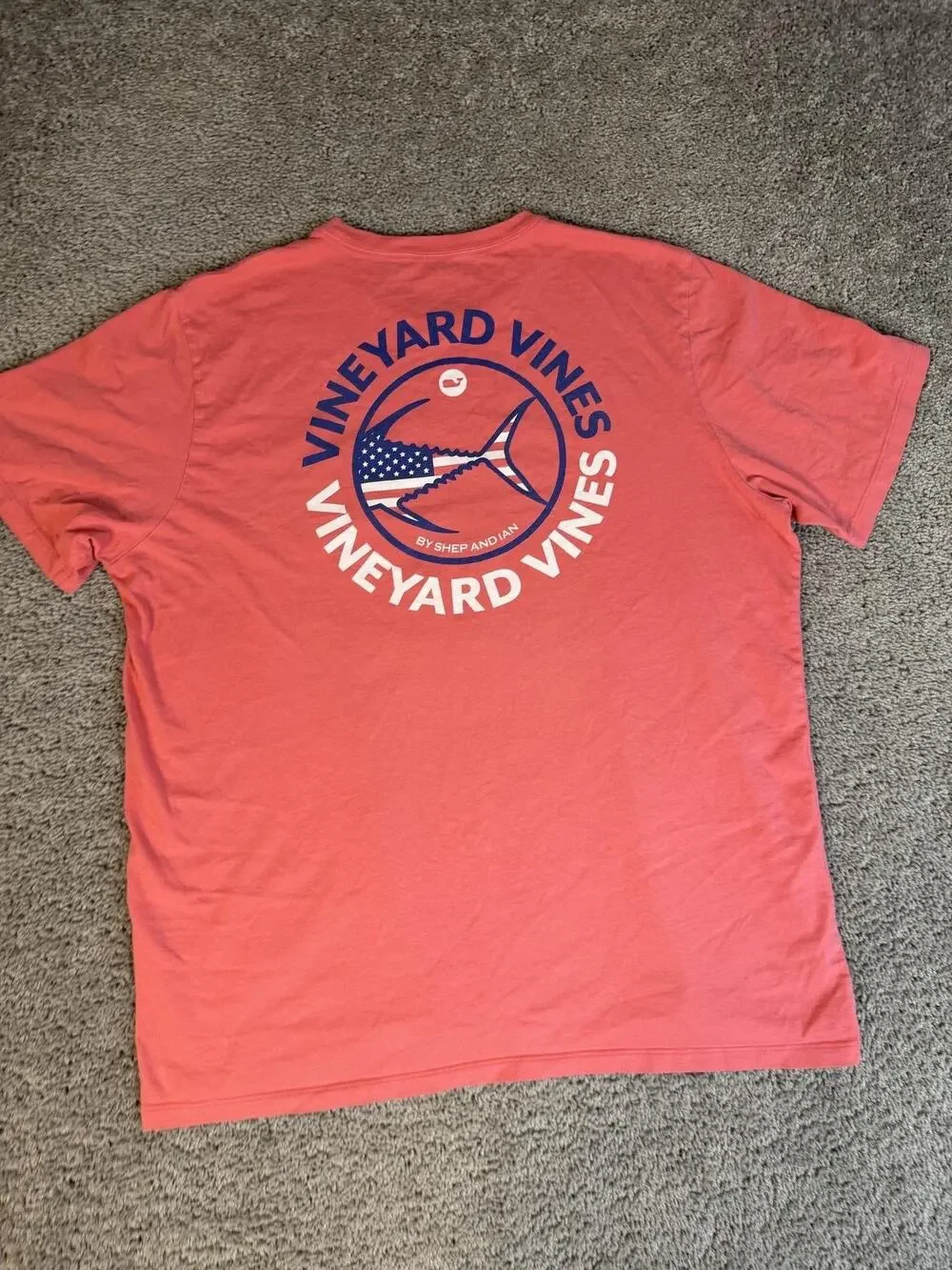 Vineyard Vines Shirt Mens XL Pink Whale Pocket Logo Crew Neck Cotton Classic Fit